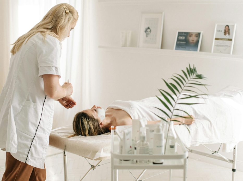 pexels-ivan-samkov-5659012